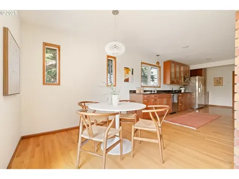 7233 SW 13th Avenue Portland OR 97219