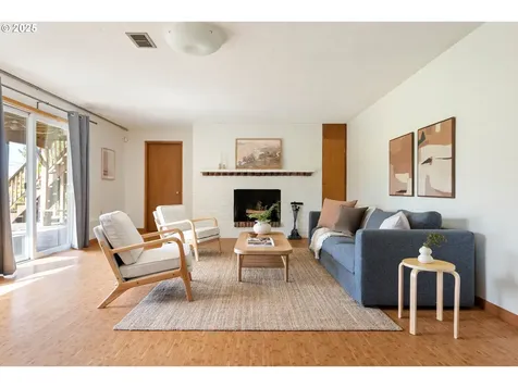 7233 SW 13th Avenue Portland OR 97219