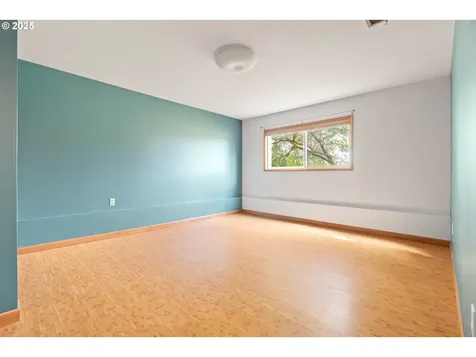 7233 SW 13th Avenue Portland OR 97219