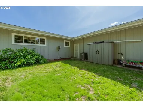 2025 NW Kline Street Roseburg OR 97471