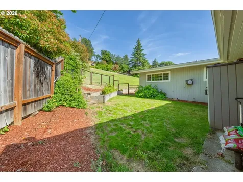 2025 NW Kline Street Roseburg OR 97471