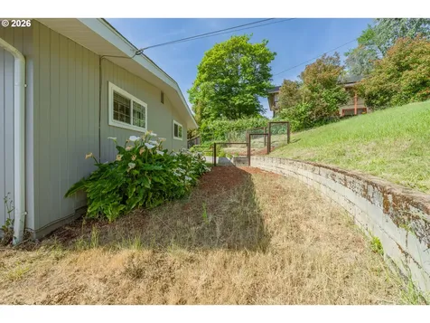 2025 NW Kline Street Roseburg OR 97471