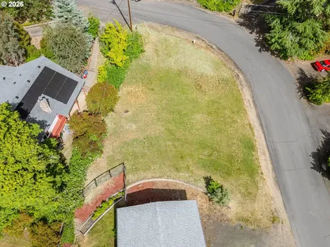 2025 NW Kline Street Roseburg OR 97471