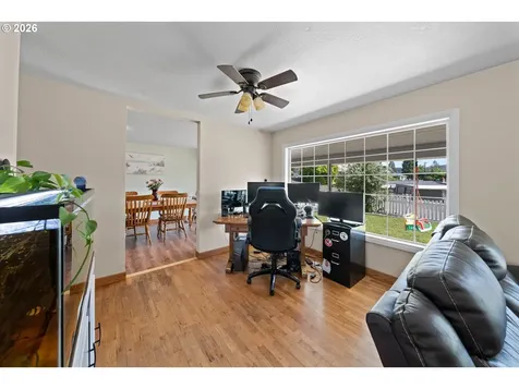 2025 NW Kline Street Roseburg OR 97471