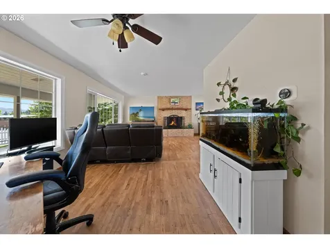 2025 NW Kline Street Roseburg OR 97471