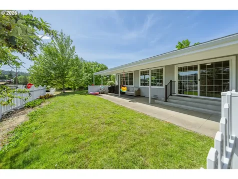 2025 NW Kline Street Roseburg OR 97471
