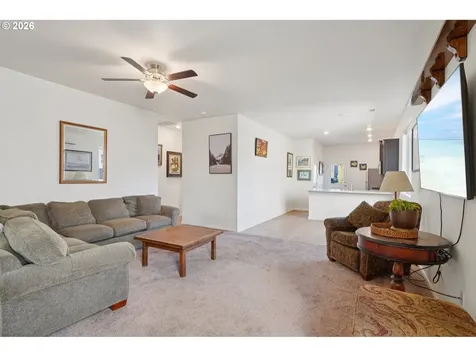 1312 W 17th Avenue La Center WA 98629