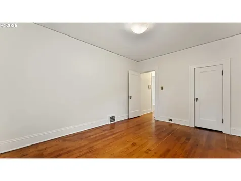 2026 N Winchell Street Portland OR 97217