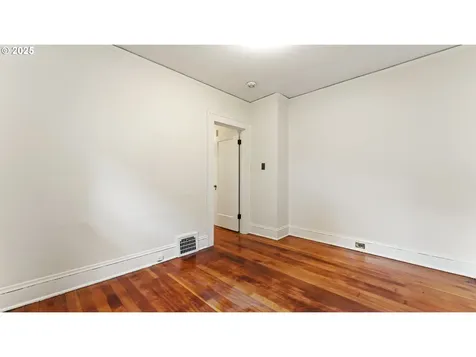 2026 N Winchell Street Portland OR 97217