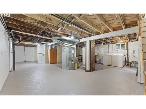 2026 N Winchell Street Portland OR 97217