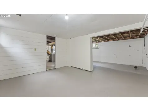 2026 N Winchell Street Portland OR 97217
