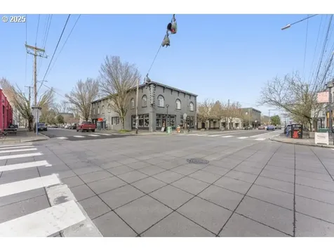 2026 N Winchell Street Portland OR 97217