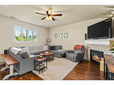 33283 SW Rotterdam Street Scappoose OR 97056