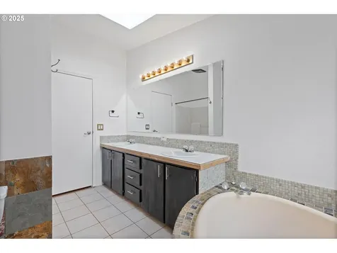 17180 SW Smith Avenue Sherwood OR 97140