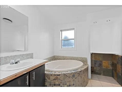 17180 SW Smith Avenue Sherwood OR 97140
