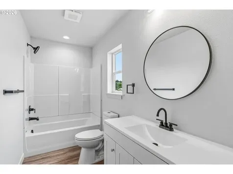 210 Glengate Street Cathlamet WA 98612
