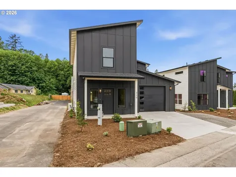 210 Glengate Street Cathlamet WA 98612