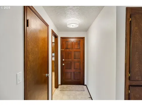 5800 NE 115th Street Vancouver WA 98686