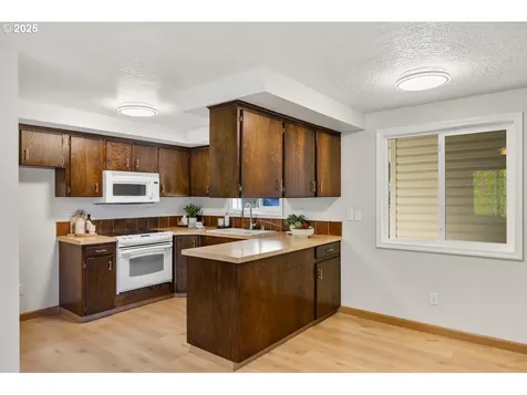 5800 NE 115th Street Vancouver WA 98686