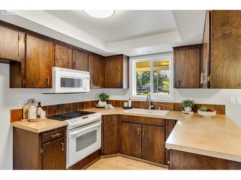 5800 NE 115th Street Vancouver WA 98686