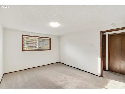 5800 NE 115th Street Vancouver WA 98686
