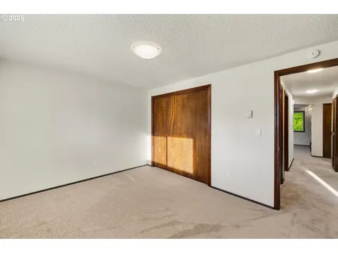 5800 NE 115th Street Vancouver WA 98686
