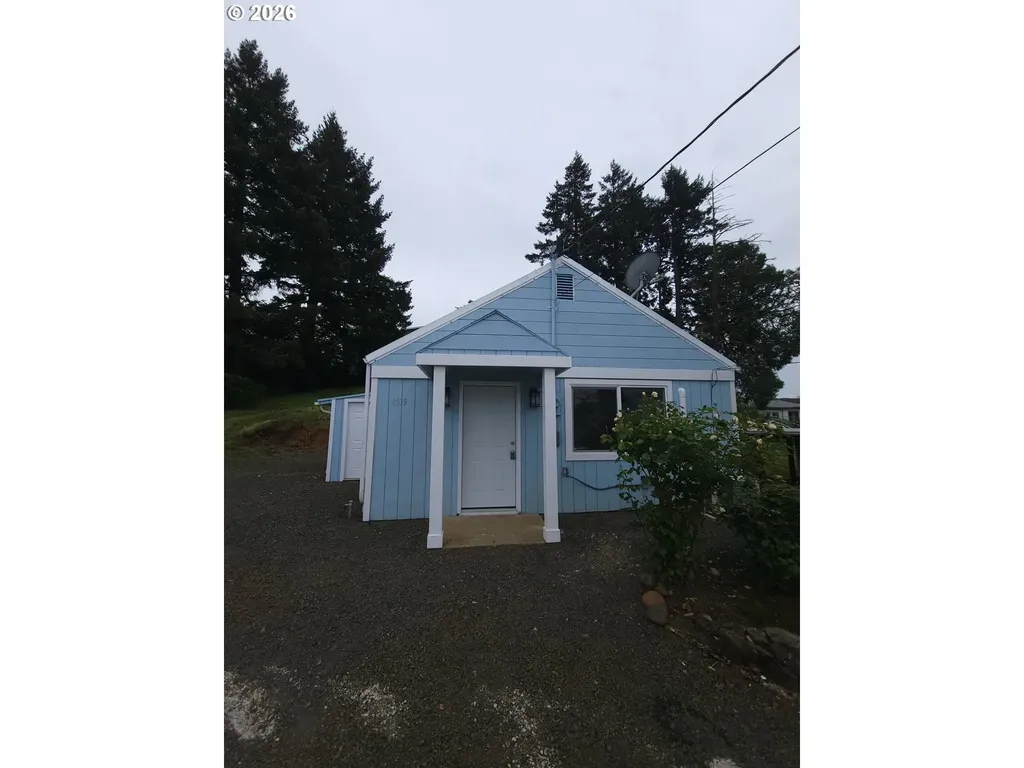 1619 NW Mulholland Drive Roseburg OR 97470