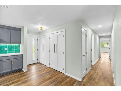 27862 Green Oaks Drive Eugene OR 97402
