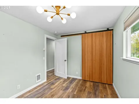 27862 Green Oaks Drive Eugene OR 97402