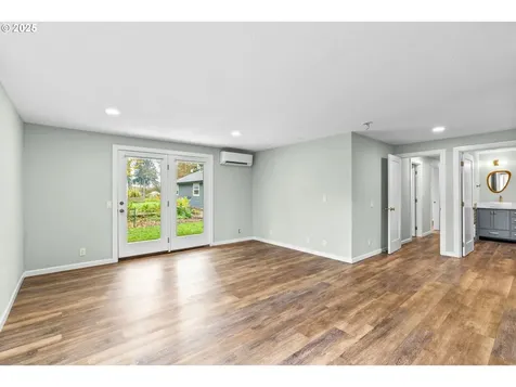 27862 Green Oaks Drive Eugene OR 97402