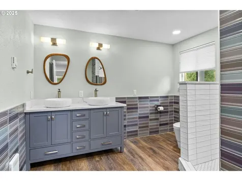 27862 Green Oaks Drive Eugene OR 97402