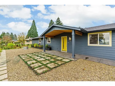 27862 Green Oaks Drive Eugene OR 97402