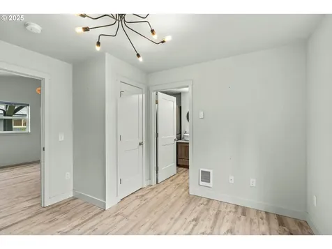 27862 Green Oaks Drive Eugene OR 97402