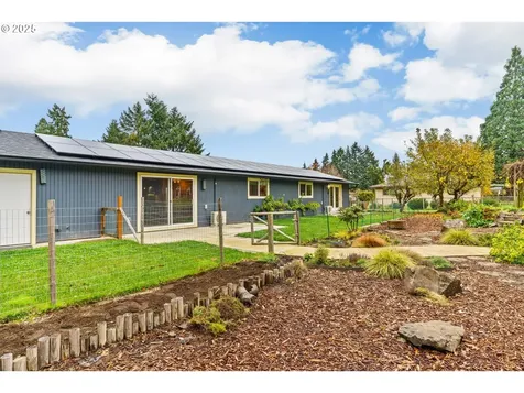 27862 Green Oaks Drive Eugene OR 97402