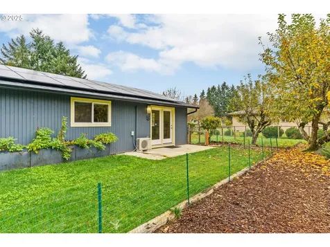 27862 Green Oaks Drive Eugene OR 97402