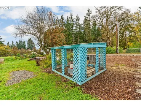 27862 Green Oaks Drive Eugene OR 97402