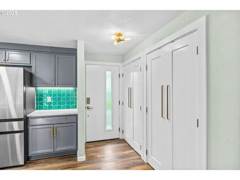 27862 Green Oaks Drive Eugene OR 97402