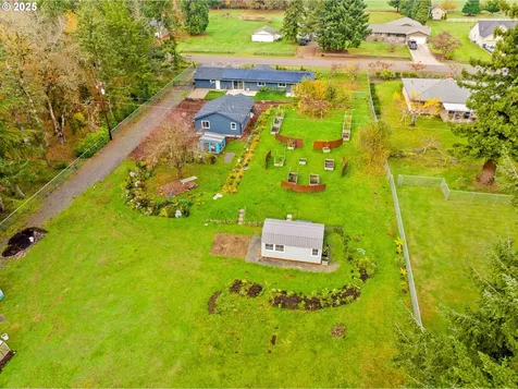 27862 Green Oaks Drive Eugene OR 97402