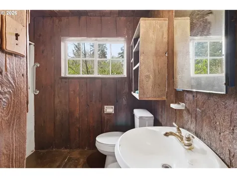 3141 Harris Street Road Kelso WA 98626