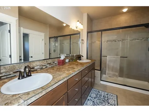 18515 Aladdin Way Oregon City OR 97045