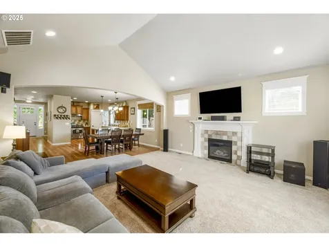 18515 Aladdin Way Oregon City OR 97045