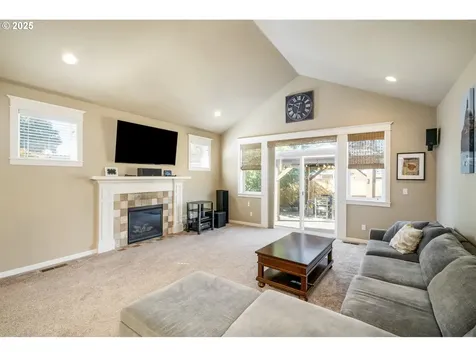 18515 Aladdin Way Oregon City OR 97045