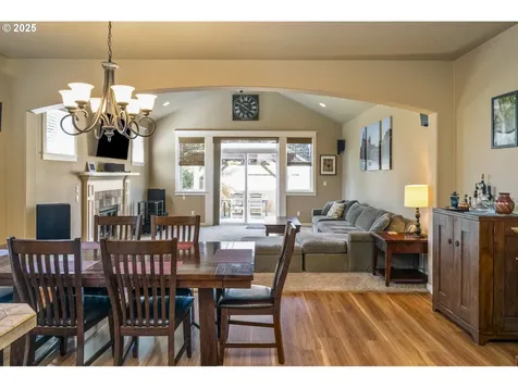18515 Aladdin Way Oregon City OR 97045