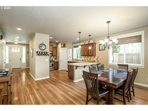 18515 Aladdin Way Oregon City OR 97045