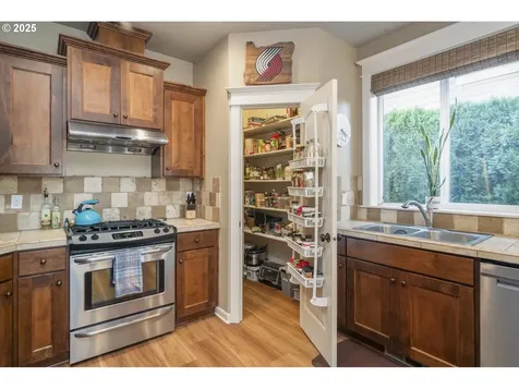 18515 Aladdin Way Oregon City OR 97045