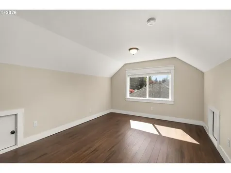 6133 NE 18th Avenue Portland OR 97211