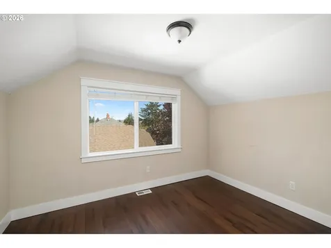 6133 NE 18th Avenue Portland OR 97211