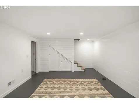 6133 NE 18th Avenue Portland OR 97211