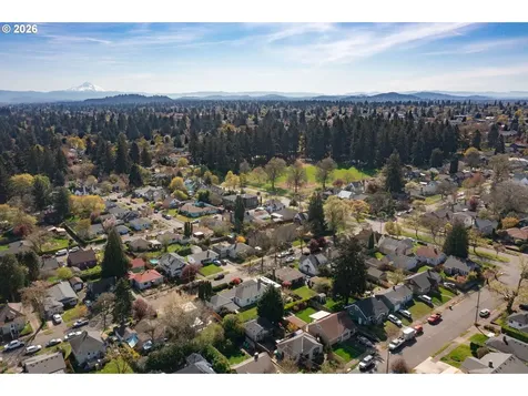 6133 NE 18th Avenue Portland OR 97211