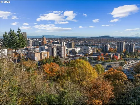 1260 SW Cardinell Way Portland OR 97201